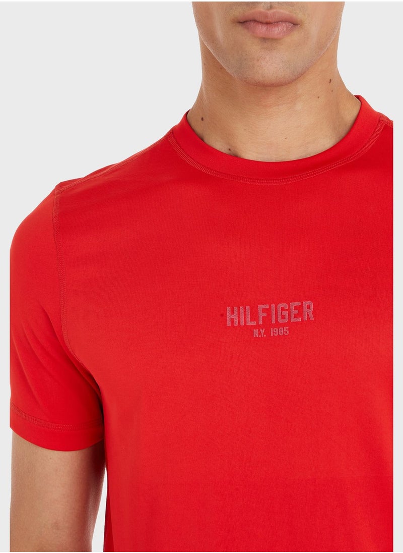 TOMMY HILFIGER - Essential Hilfiger Logo T-Shirt - Image 1
