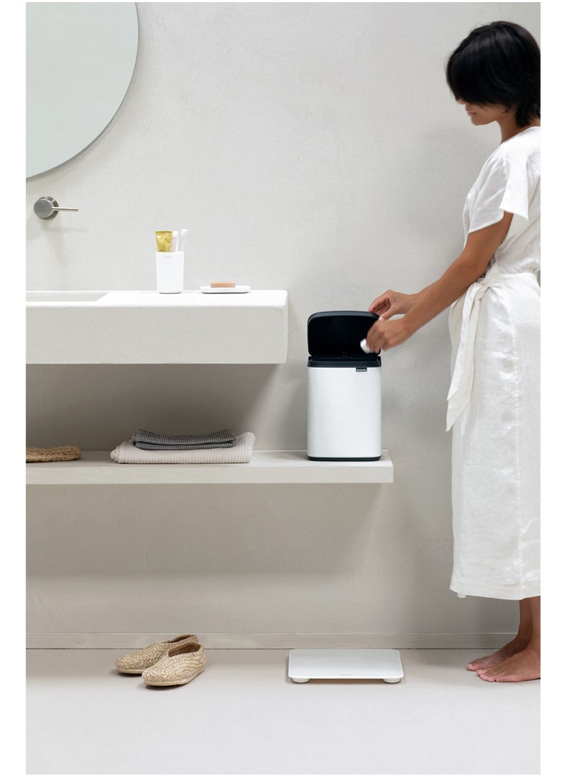 brabantia BO Waste Bin 4L White  - Image 2