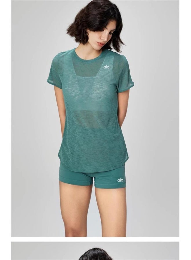 alo Alo Lightweight Loose-Fit Short Sleeve Yoga T-Shirt - Athletic Style - Image 3