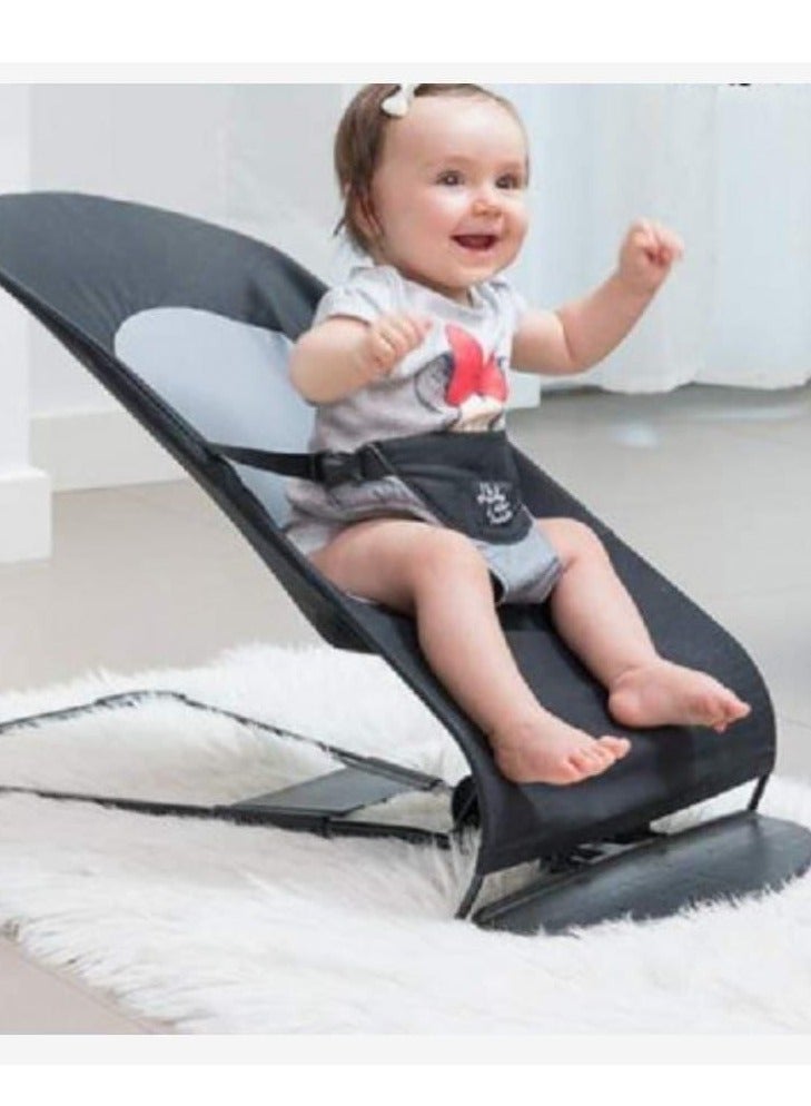 كرسي هزاز للأطفال حديثي الولادة ومقعد هزاز آمن ومتوازن باللون الأسود الناعم - Image 1