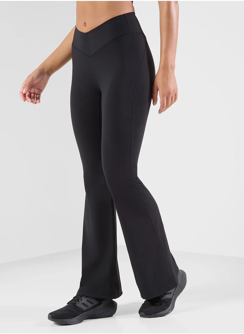 فورورد Assymetric Waist Soft Sculpting Flared Leggings