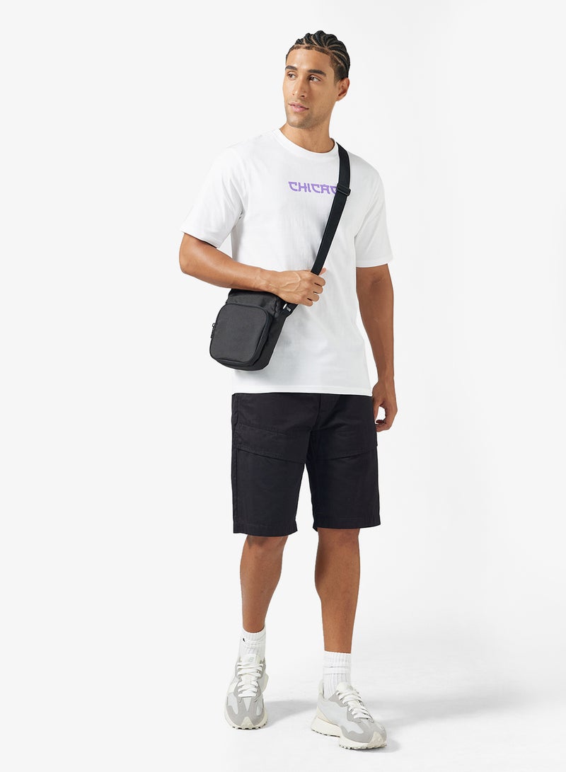 سفنتي فايف تيشيرت بطبعة جرافيك بقصة عادية - Image 4