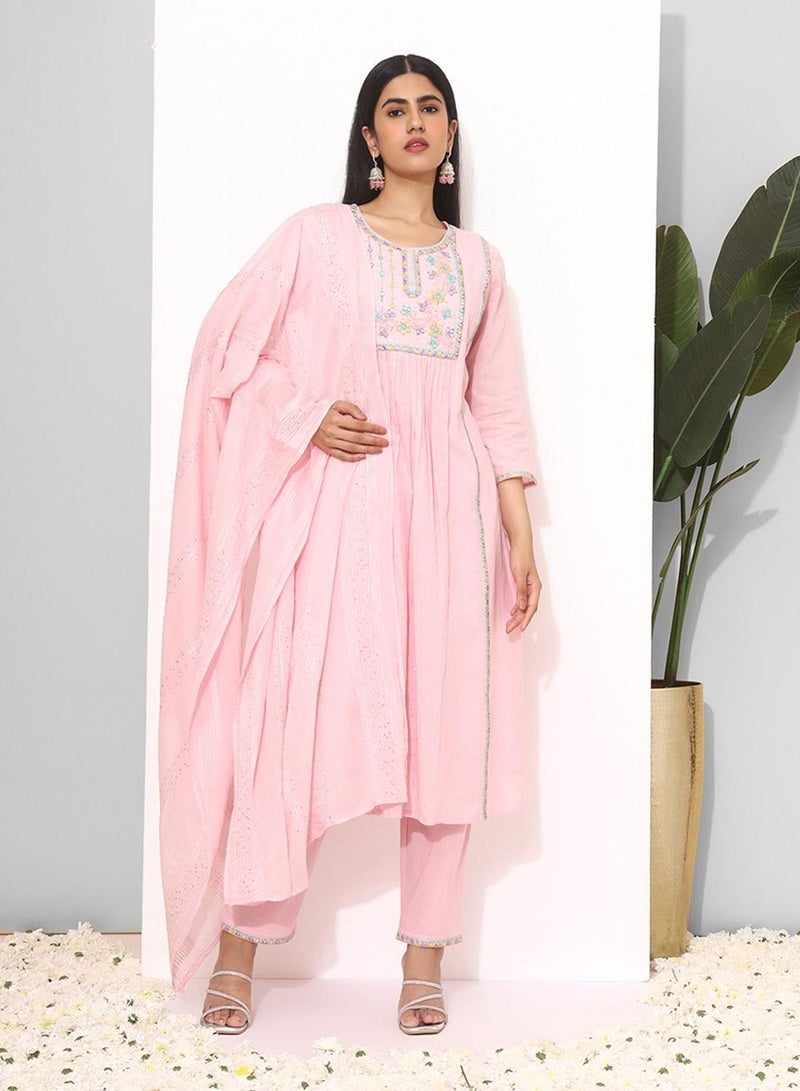 ISHIN Women Pink Cotton Kurta set with Dupatta - Image 3