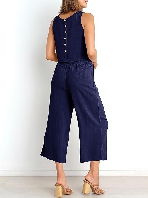 Barbora Linen Summer High Waist Capri Pants Back Detail Sleeveless Two Piece Set LN26LACI5  - Image 3
