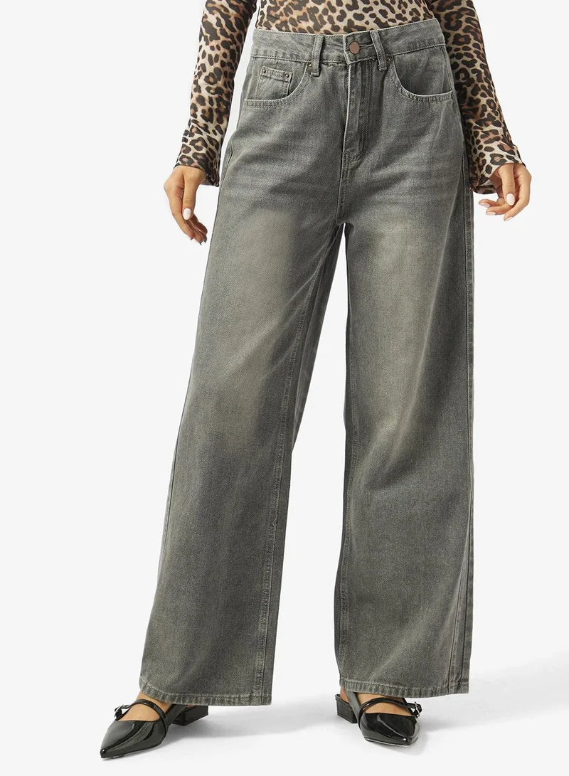 Ginger Mid Rise Straight Fit Jeans