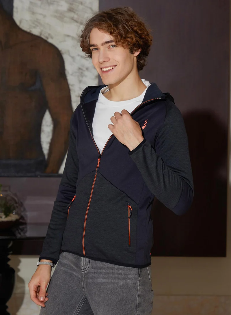 Campus Sutra Men's Granite Black Zip-Front Activewear Jacket For Casual Wear | Hooded Neck | Long Sleeve | Zipper Closure | Jacket Crafted With Comfort Fit For Everyday Wear