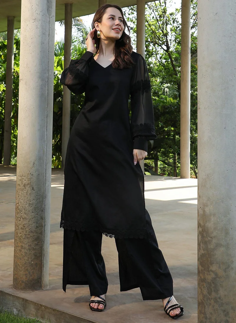  قصة Women's Onyx Black Solid Flared Kurta Set
