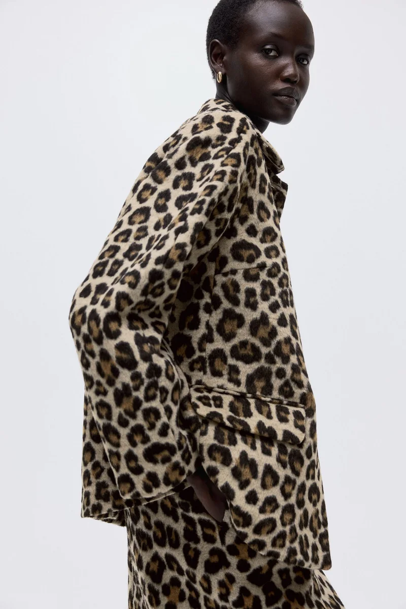 اتش اند ام جاكيت بقصّة فضفاضة