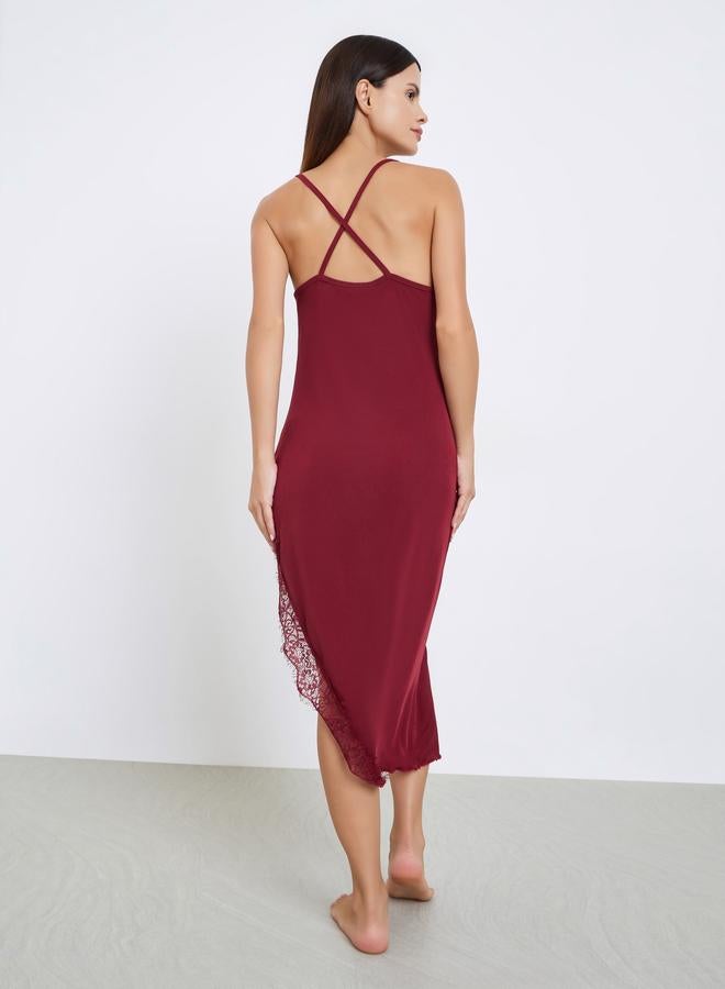 ستايلي قميص نوم بتفاصيل دانتيل وشق جانبي - Image 4