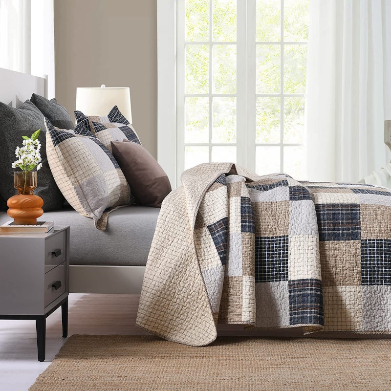 Finlonte Quilt King Size 100% Cotton Quilt, Brown Plaid Bedspread for All Seasons, Lightweight and Soft, 3-Pieces - Image 4