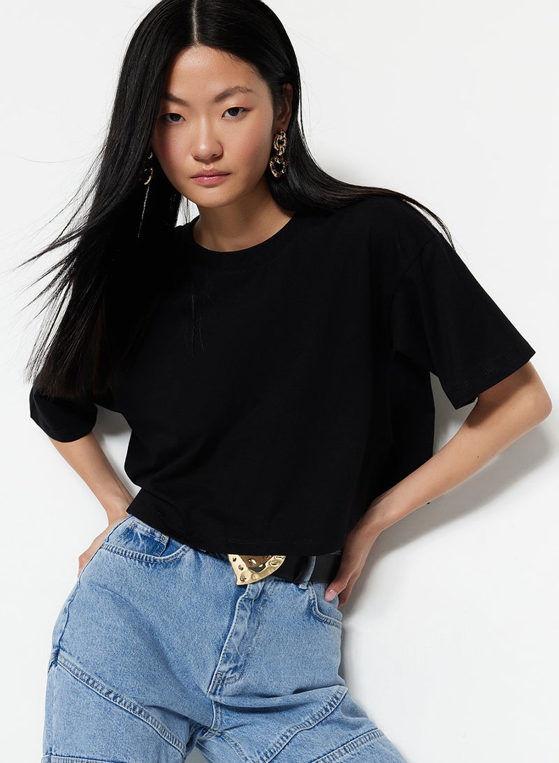 trendyol Black Relaxed/Casual Fit 100% Thick Cotton Cropped Knitted T-Shirt Twoss23Ts00038 - Image 2