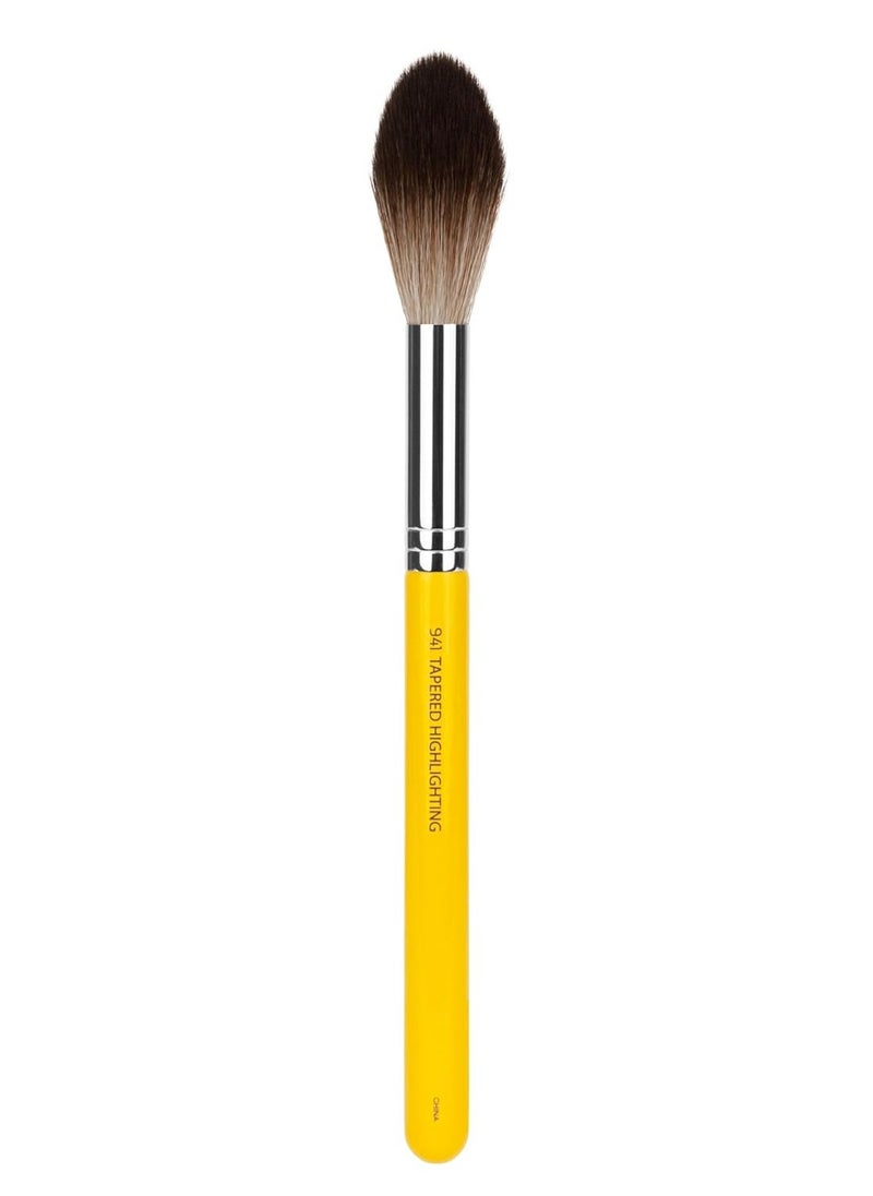 Bdellium Tools Bdellium Tools Professional Makeup Brush - Studio Series 941 Tapered Highlighting - With Soft Synthetic Fibers, For Natural Finish (Yellow, 1pc)  - Image 1