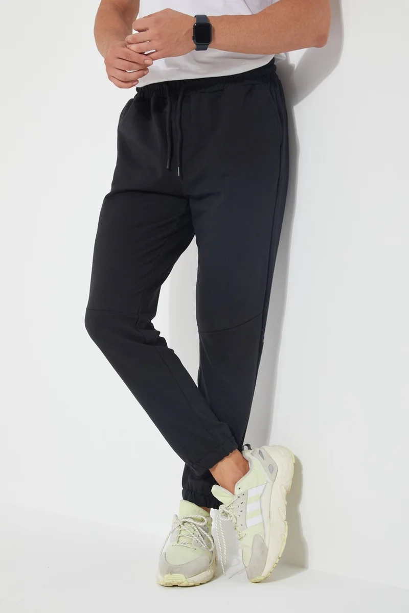 Twenty3 Men Regular Fit Elastic Waist Elastic Stitch Detail Sweatpants
