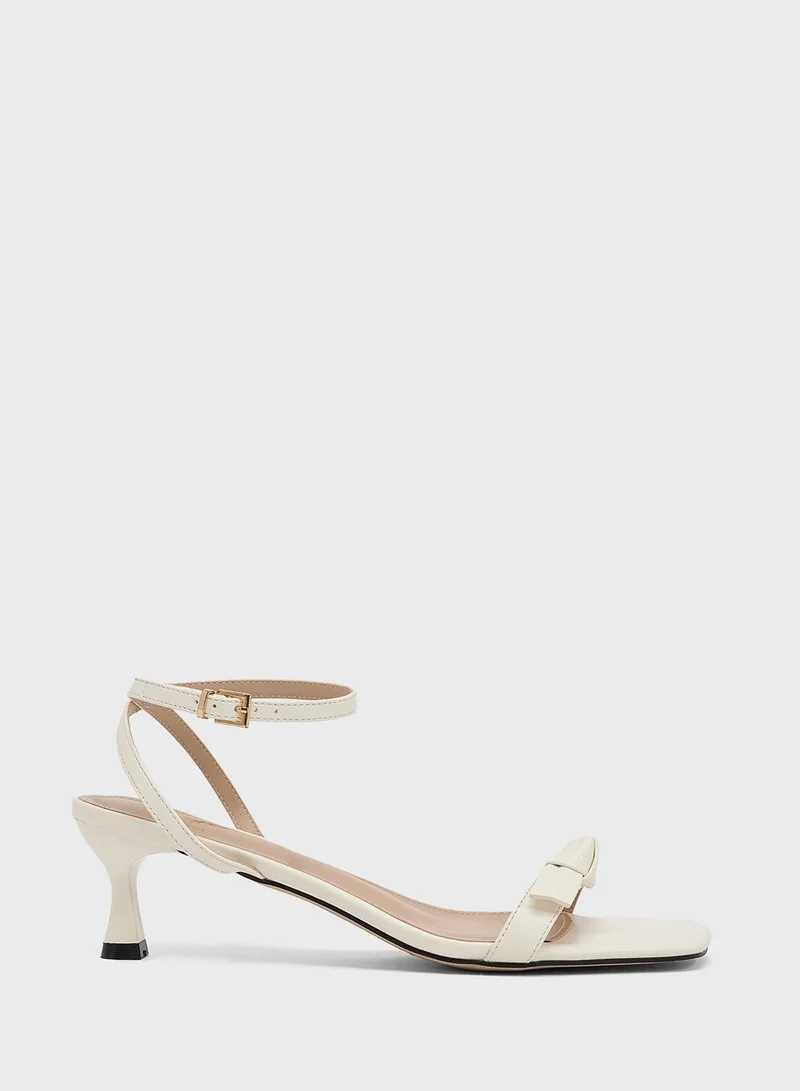 جينجر Mid Heel Sandle With Bow