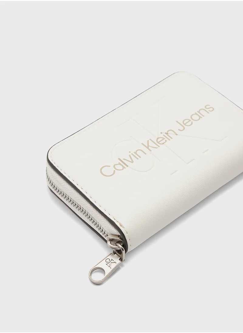 Calvin Klein Jeans Sculpted Med Zip Around Wallet