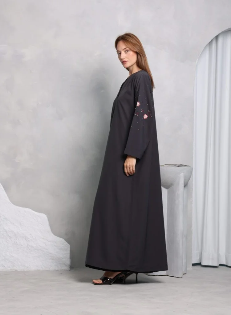 Nikias Grey soft crepe with light thread work on sleeves