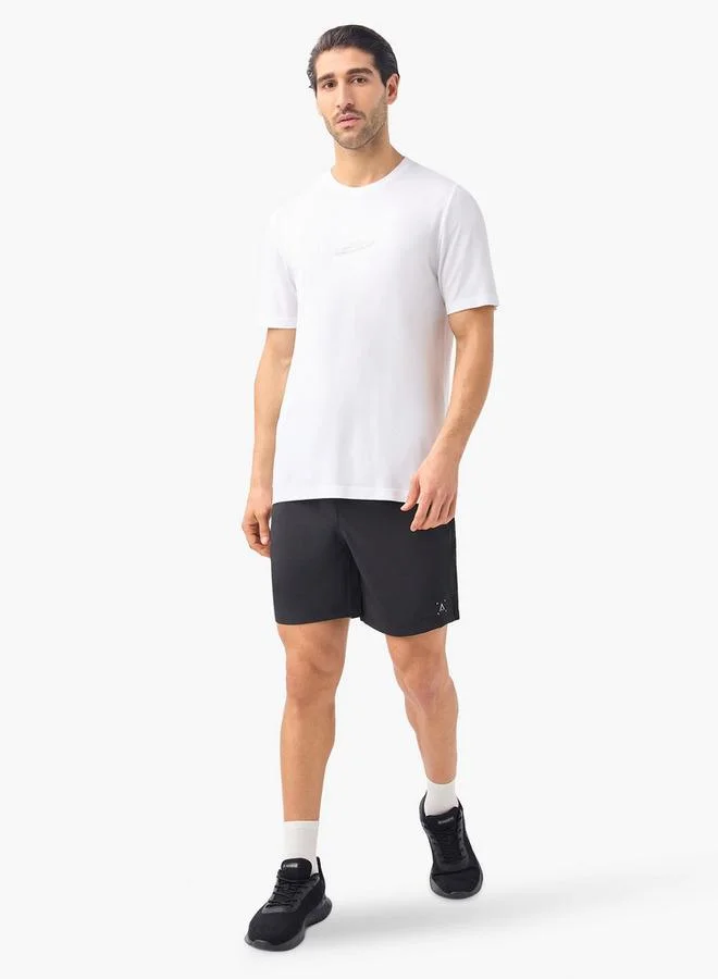 ادوت من سبلاش شورت سادة برباط وجيوب