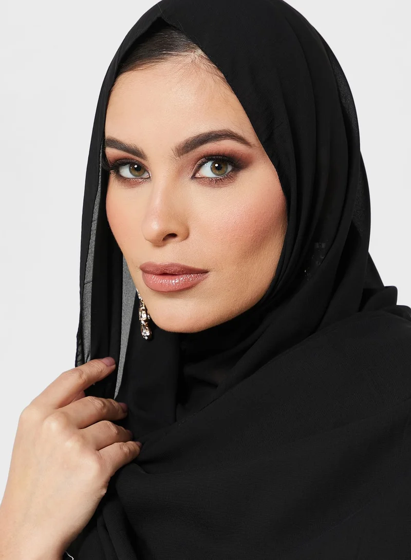 hayas closet Embroidery Detail Abaya