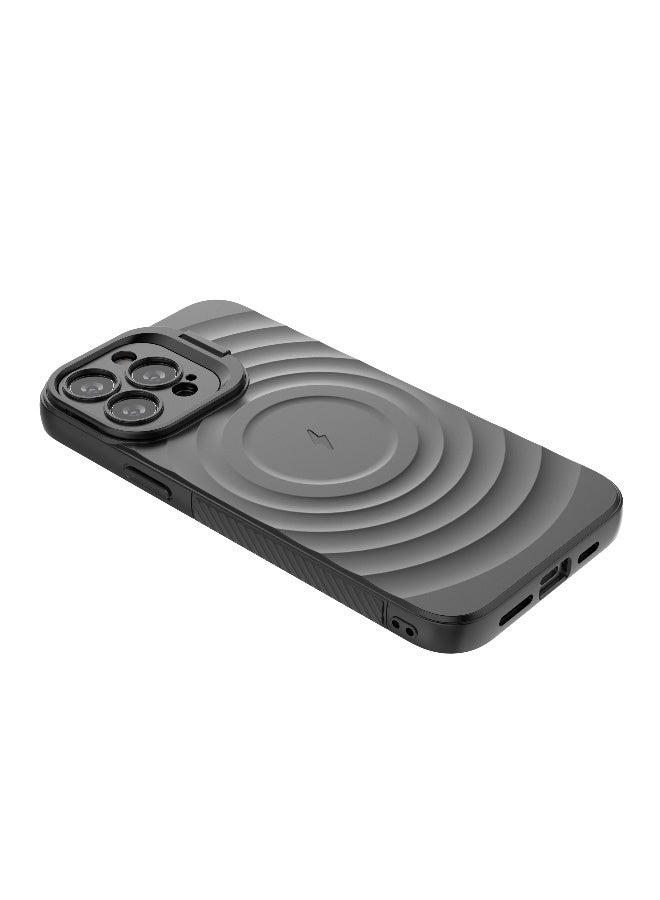 غطاء حمايه لهاتف ايفون 13 برو ماكس جراب ارمور مغناطيسي ياتي بحواف مرتفعة حول الشاشة وعدسة الكاميرا تساعد على منع الخدوش معا استاند للكاميرا - اسود - Image 4