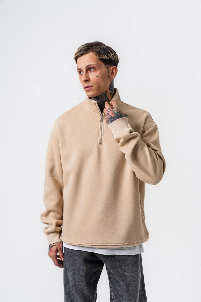 ريسباير سويت شيرت رجالي أساسي نصف بسحاب (Half-Zip) بتفاصيل نص "Respire" لون بيج