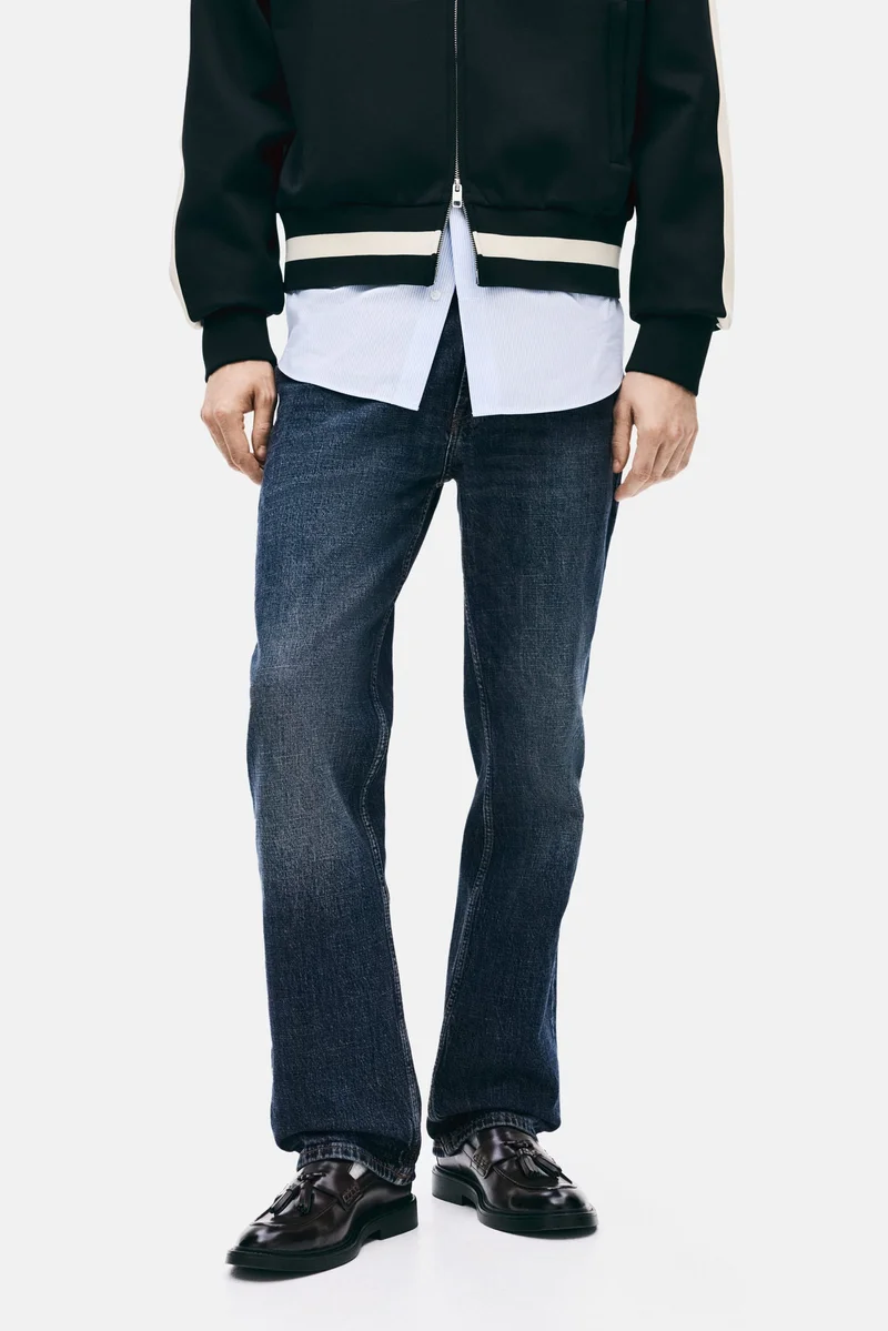 اتش اند ام جينز بخصر عادي وقصّة مستقيمة