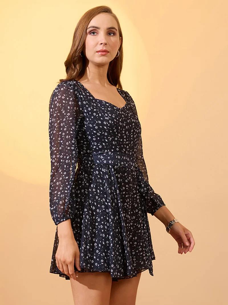 globus Globus Women Black Sweetheart Neck Bishop Sleeves Floral Print Playsuit With Belt