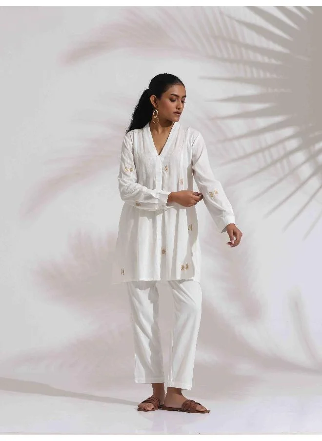 ترو برونز trueBrowns Off-White Cotton Embroidered A-line Co-ord Set