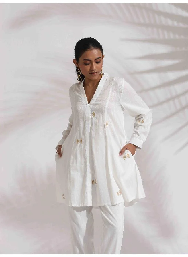 ترو برونز trueBrowns Off-White Cotton Embroidered A-line Co-ord Set