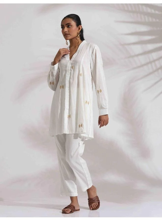 ترو برونز trueBrowns Off-White Cotton Embroidered A-line Co-ord Set