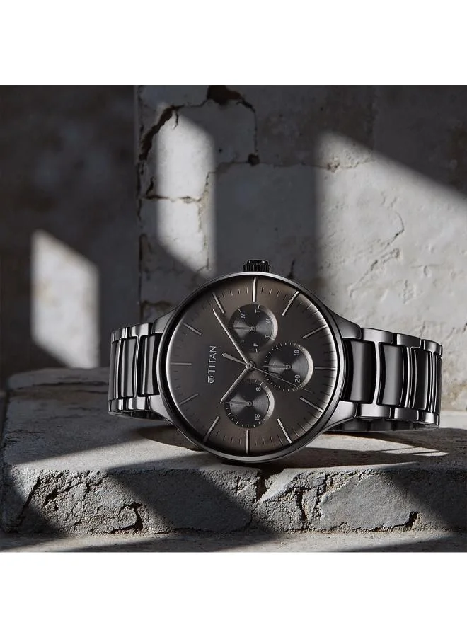 TITAN Men's Stainless Steel Analog Watch 90148KD06 - 47 mm