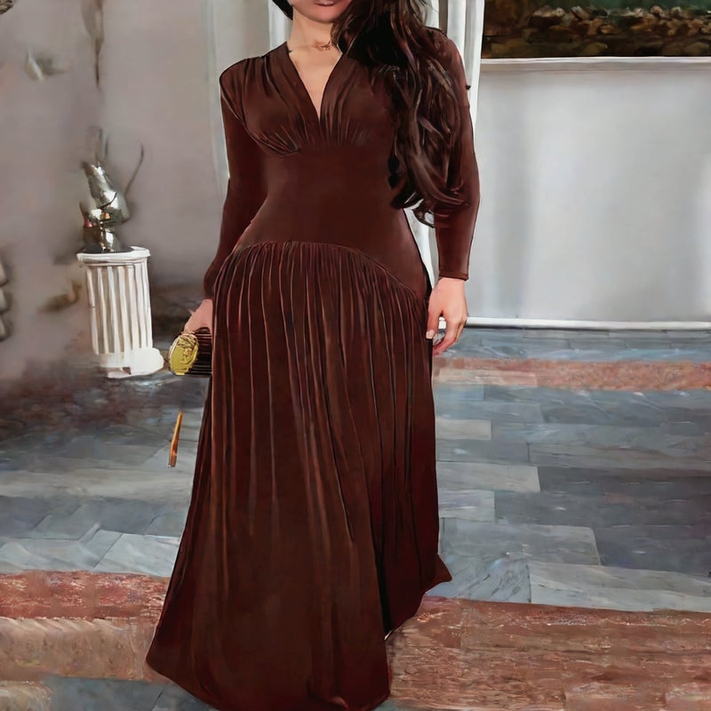 Elegant Long Sleeve Velvet Dress with Waist Definition for Winter - Image 3