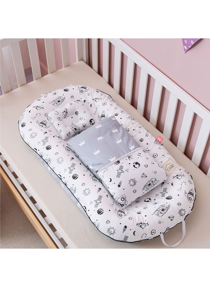 XiuWoo 3Pcs Portable and Foldable Baby Bed Set Baby Lounger with Pillow Quilt Crib Bedding for Newborns Infants Travel Sleeping - Image 1