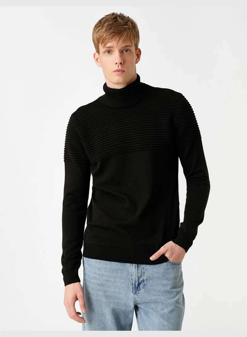 كوتون Textured Turtleneck Sweater