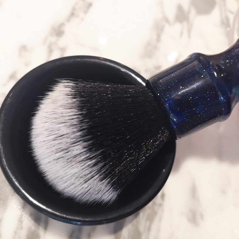 JEQUIL&CORENVEO Luxury Synthetic Shaving Brush With Aesthetic Resin Handle, 24mm Extra Dense Knot - Image 3