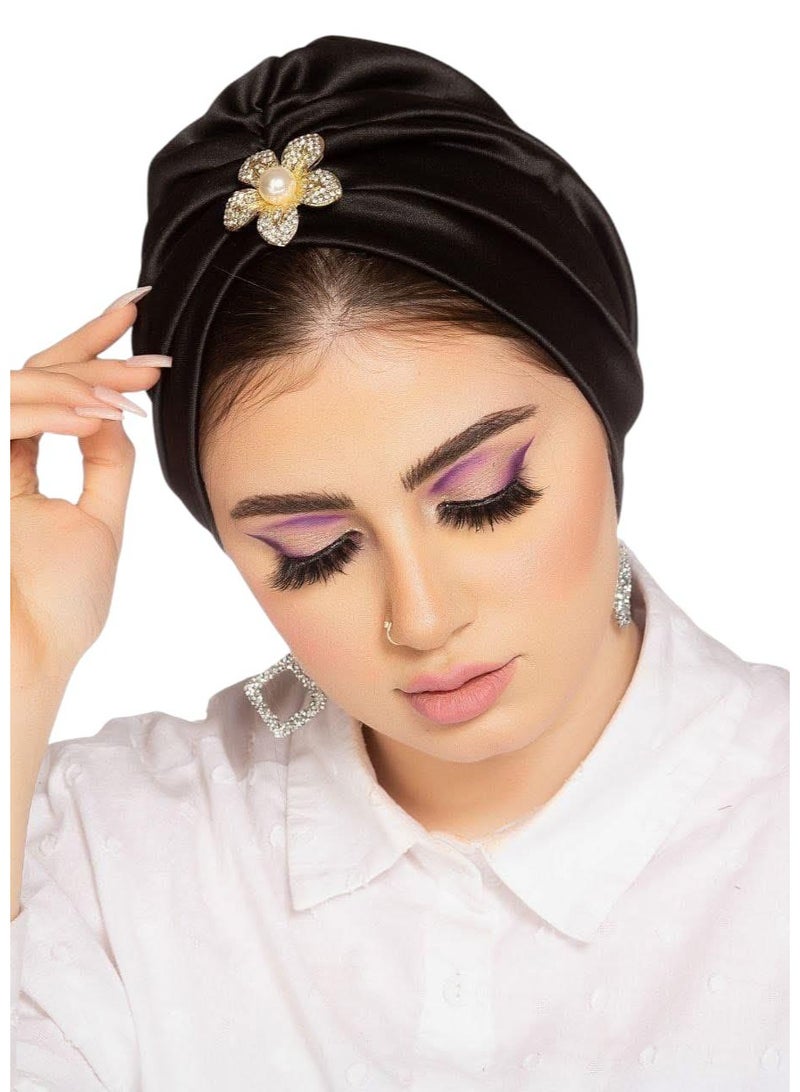 Satin pleated turban with accessories, modern design