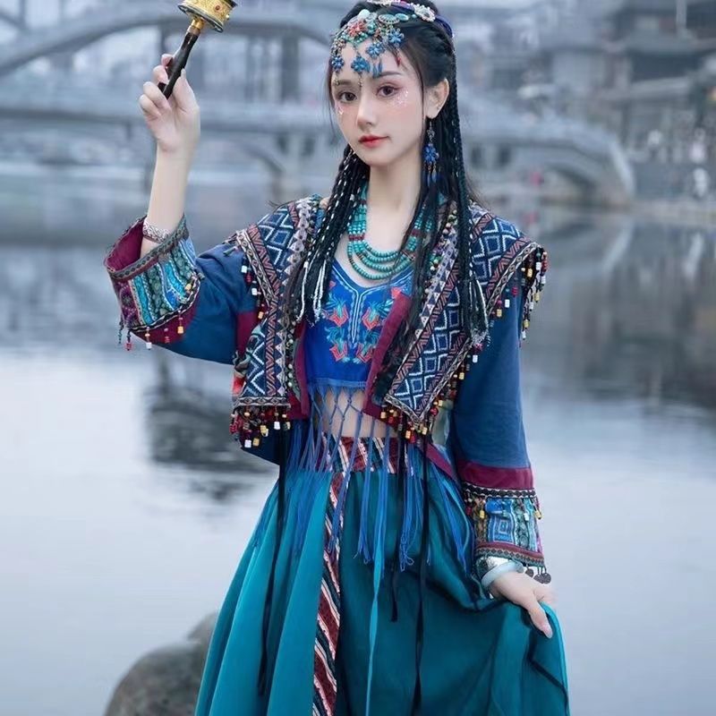 New Style Miao Ethnic Girl Clothing Exotic Ancient Style Ethnic Style Phoenix Travel Pography Internet Celebrity Clothing Yang - Image 4