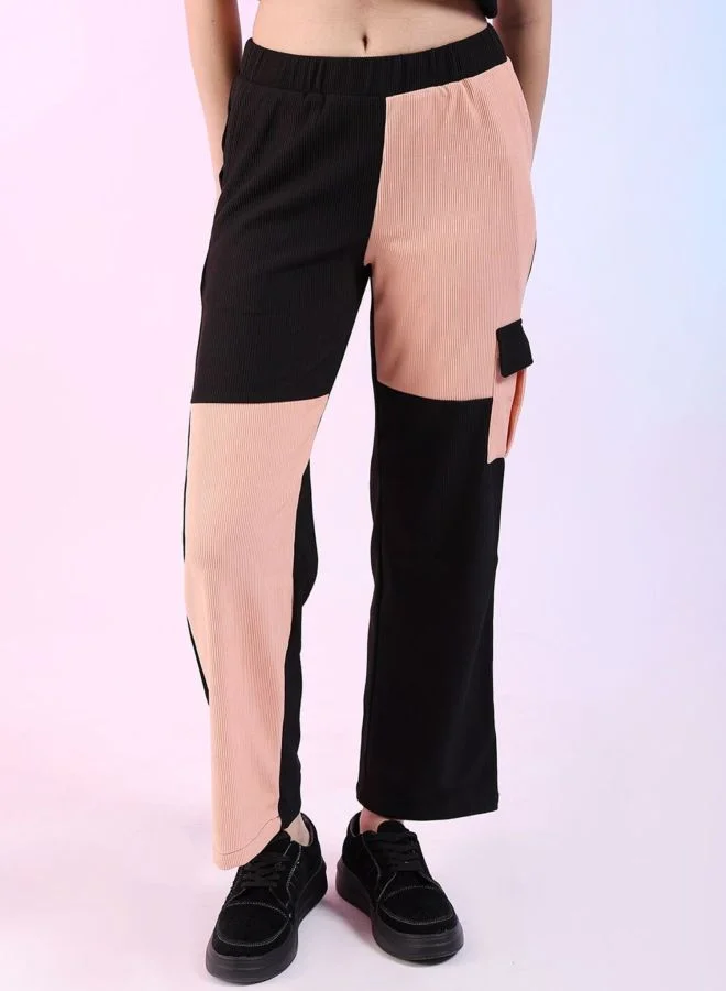 مرفوعة Women Regular Fit Color Block Mid Rise Cargo Pocket Pant