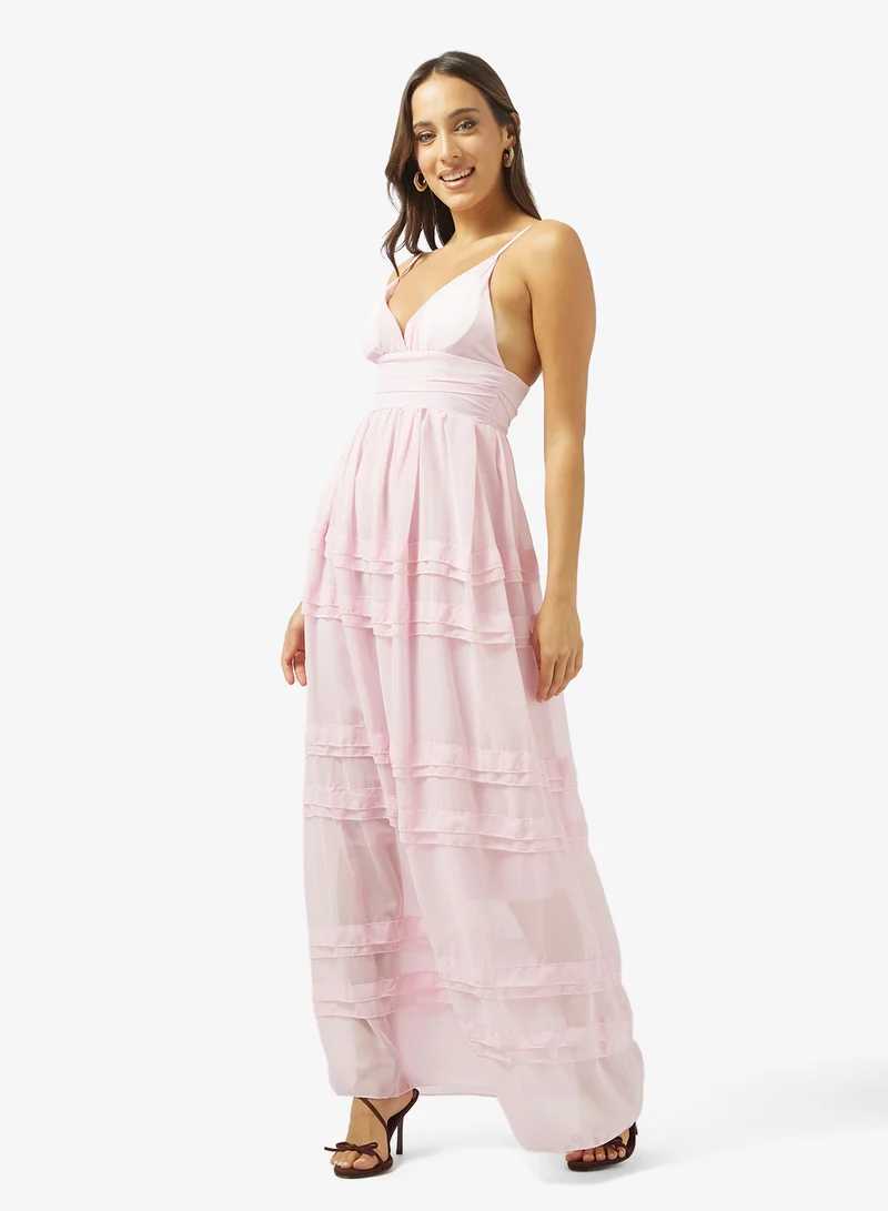 جينجر Plunge Neck Tiered Baby Ruffle Dress
