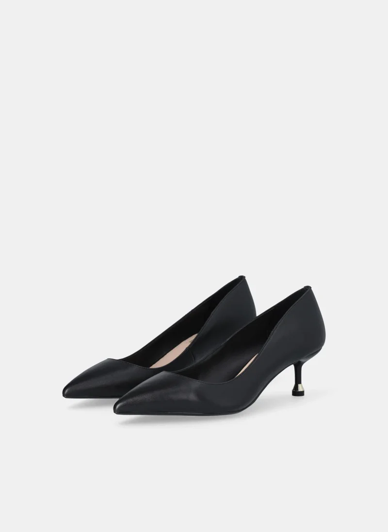 Liu Jo Leather court shoe with low heel.