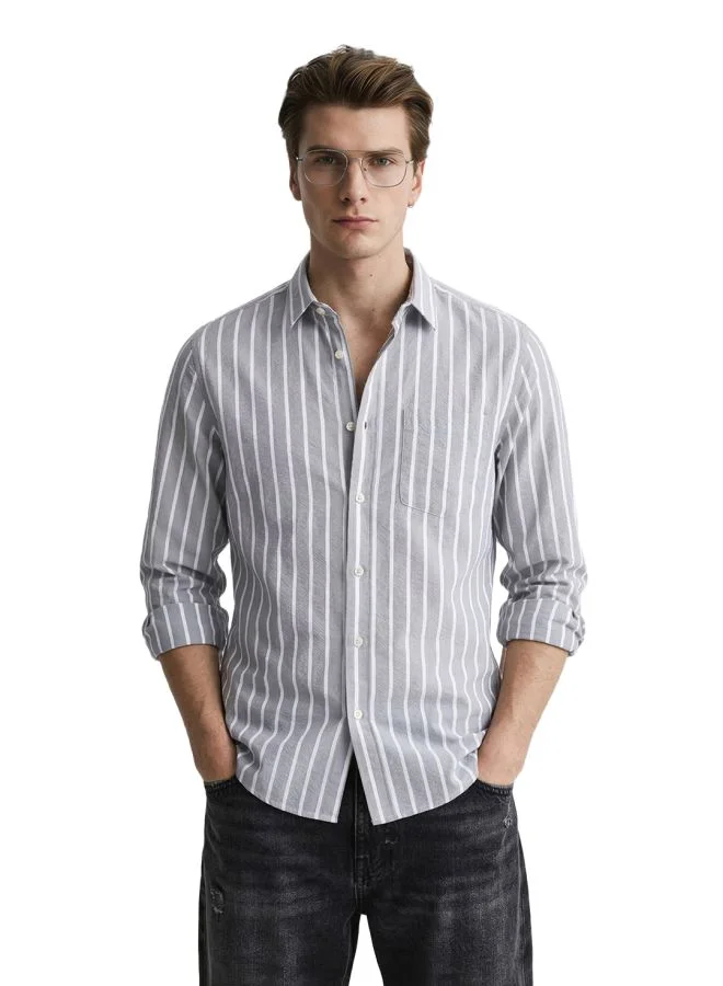 ذا انديان كراج كو Men Regular Fit Striped Cutaway Collar Full Sleeves Shirt