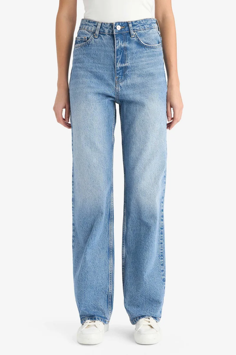 Defacto  Straight Fit Jeans for Men | Best Price UAE