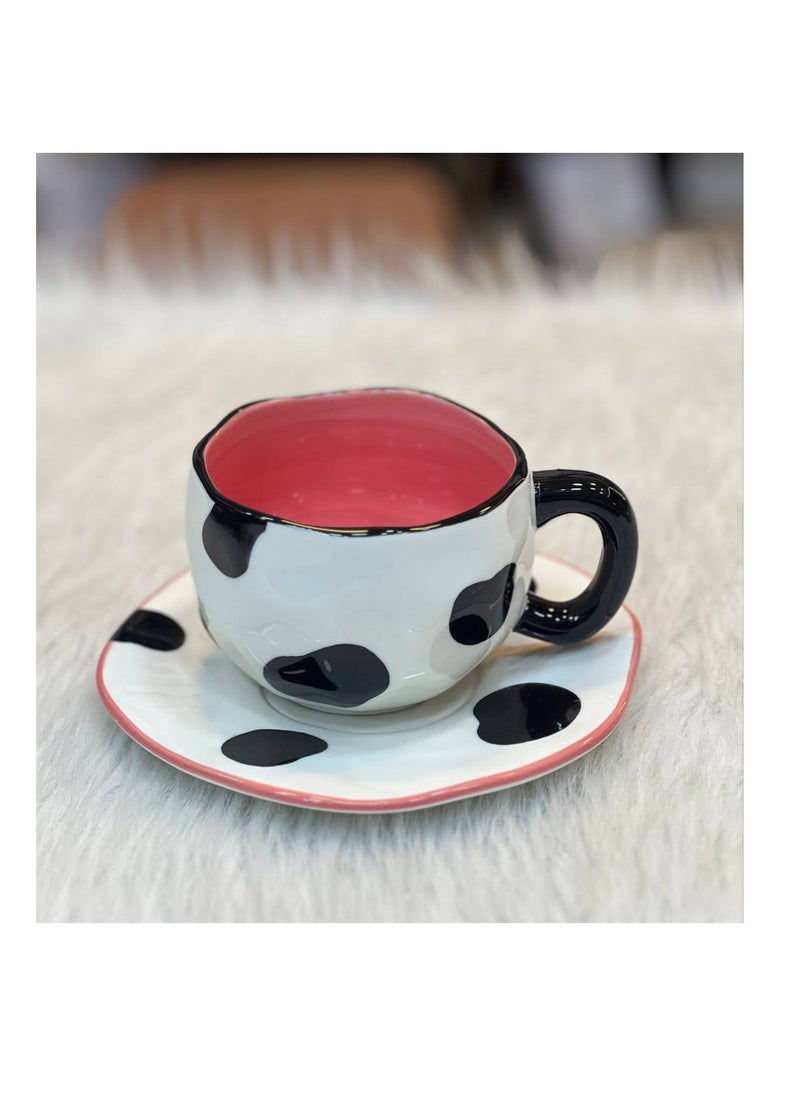 Porcelain mug with saucer A wonderful porcelain mug, hand-made, imported