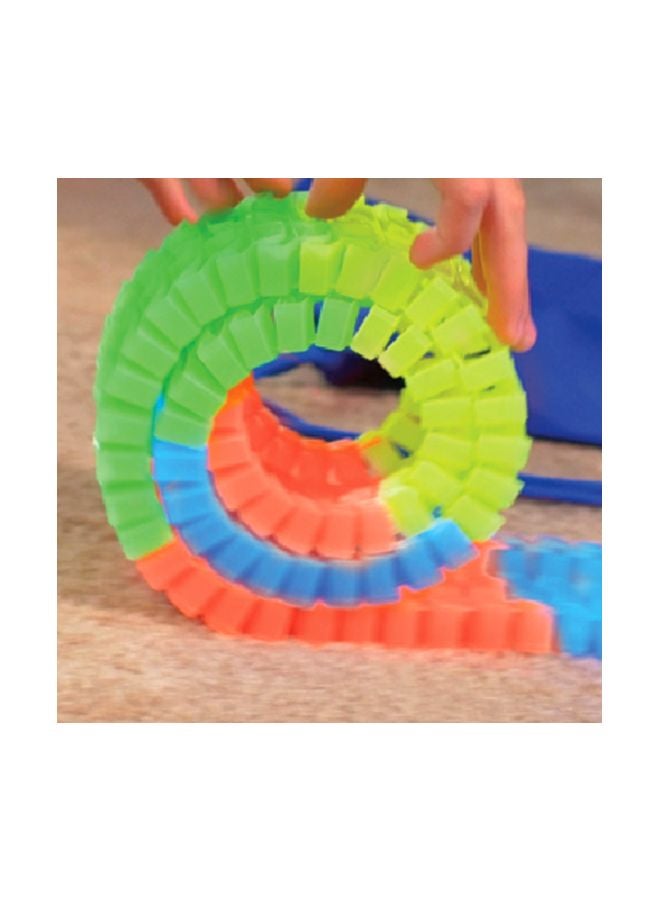 Ontel Magic Tracks Mega Set - 2 LED Race Cars and 18 ft. of Flexible, Bendable Glow in The Dark Racetrack - As Seen on TV - Image 3