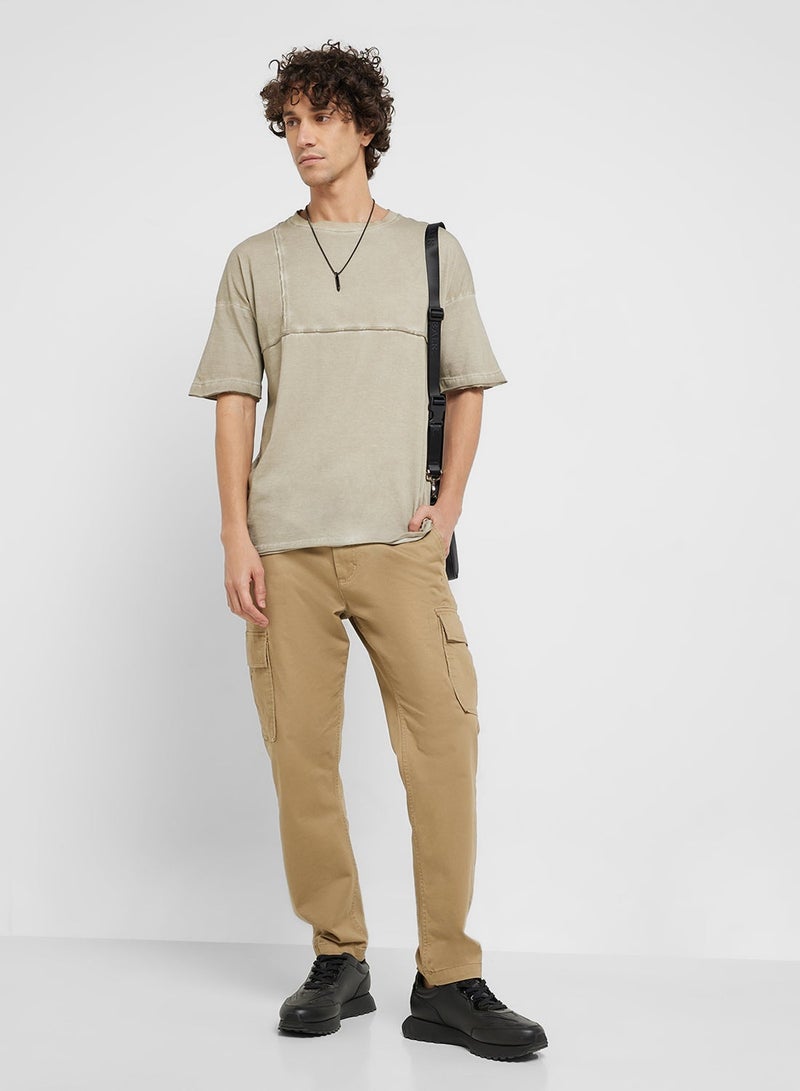 دي ستراكت تيشيرت رجالي واسع بقصة مقطوعة ومصبوغة - Image 4