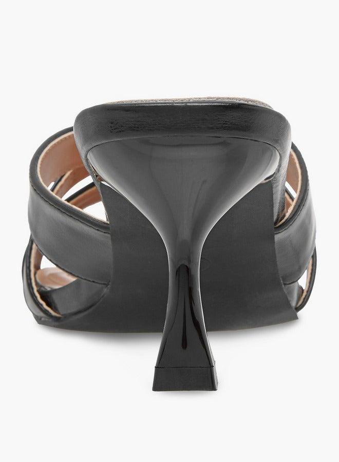 سيليست صنادل نسائية سهلة الارتداء بحزام متقاطع وزخرفة معدنية - Image 5