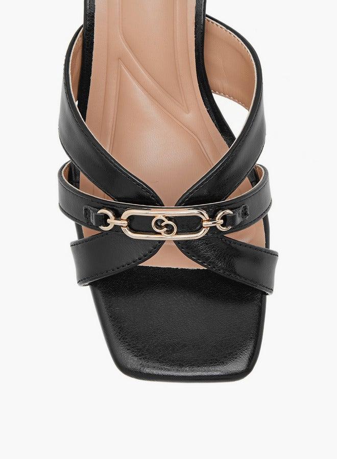 سيليست صنادل نسائية سهلة الارتداء بحزام متقاطع وزخرفة معدنية - Image 4