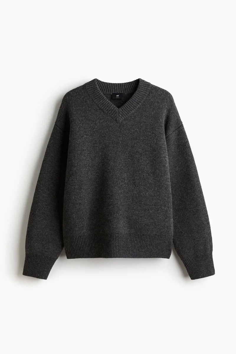 اتش اند ام كنزة من الصوف بقصة واسعة