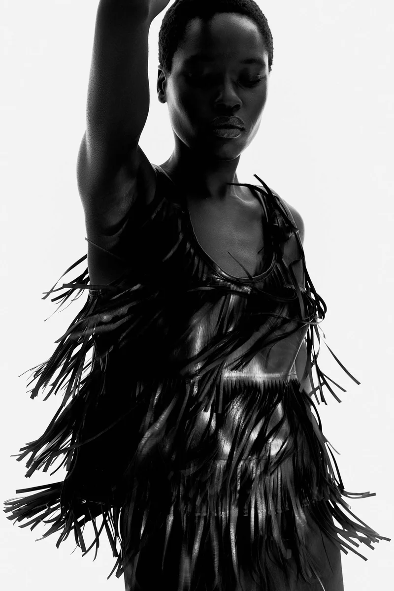 اتش اند ام Coated fringed vest top