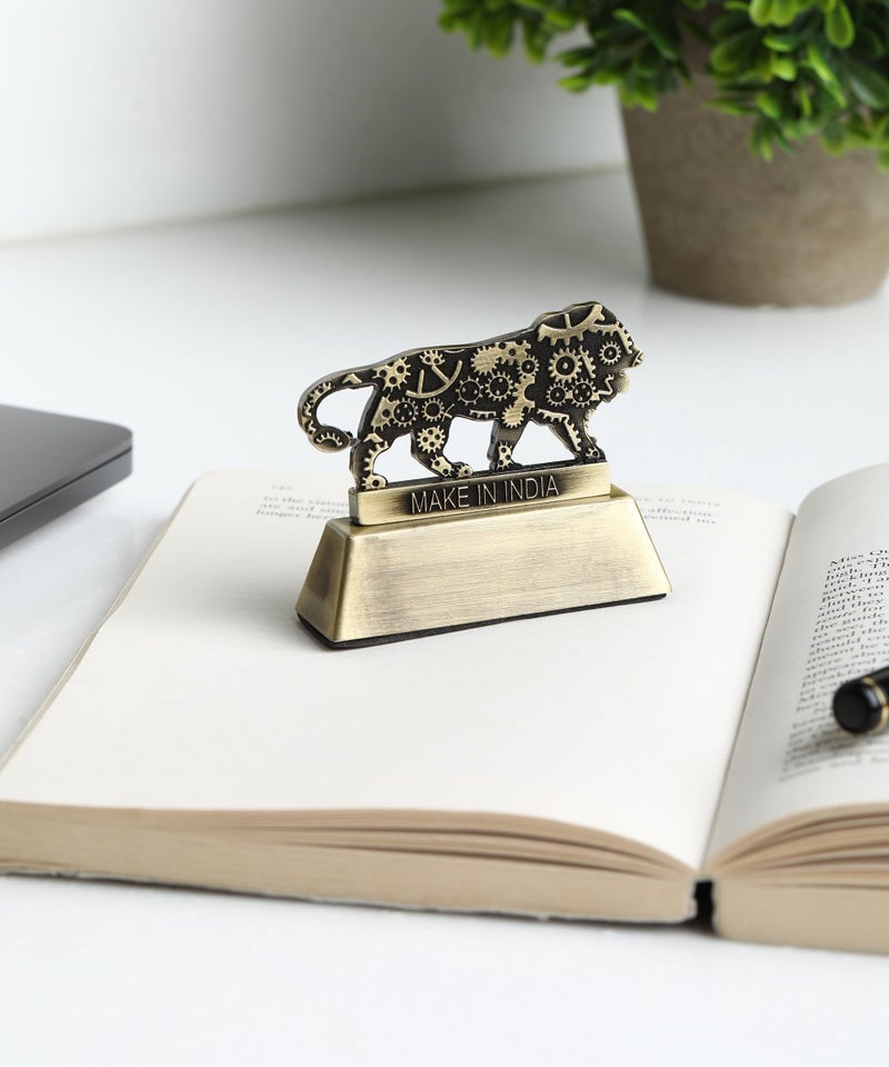 ZAHEPA Metal Lion Paperweight for Office Table, Stylish Desk Accessory & Desktop Decor, Patriotic Decorative Showpiece Item Gift for Men, Professionals, Students & Corporate (Mehendi) - Image 1