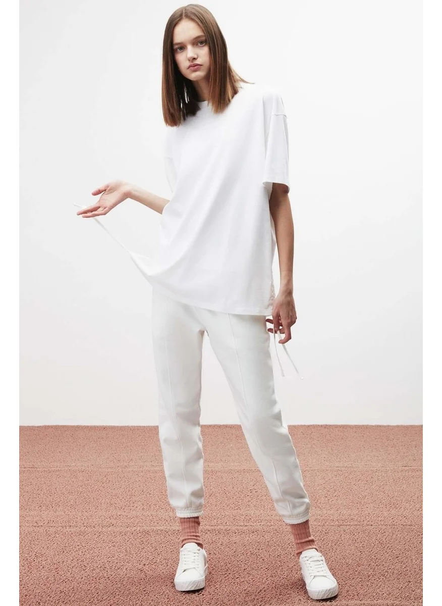 جريميلانج Piece Oversize White T-Shirt